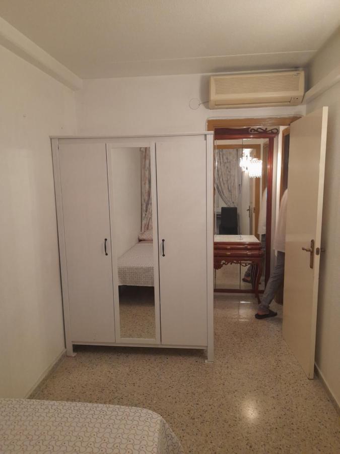 Gran Apartamento Cerca Del Aeropuerto Apartment El Prat de Llobregat Luaran gambar